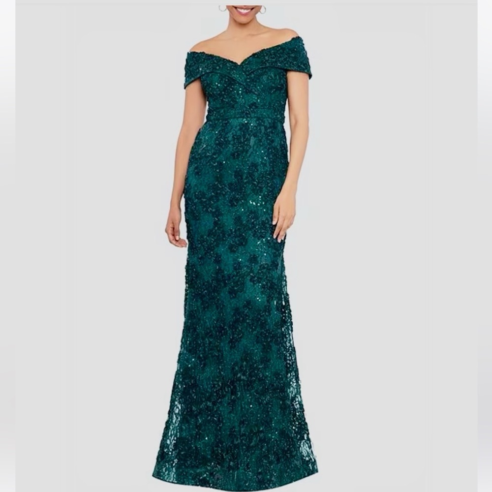 NWT Xscape formal emerald green gown